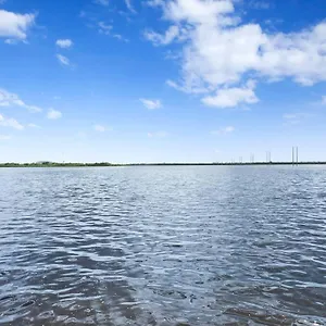  Holiday home Deco Drive Waterfront 1bed On The Bay United States